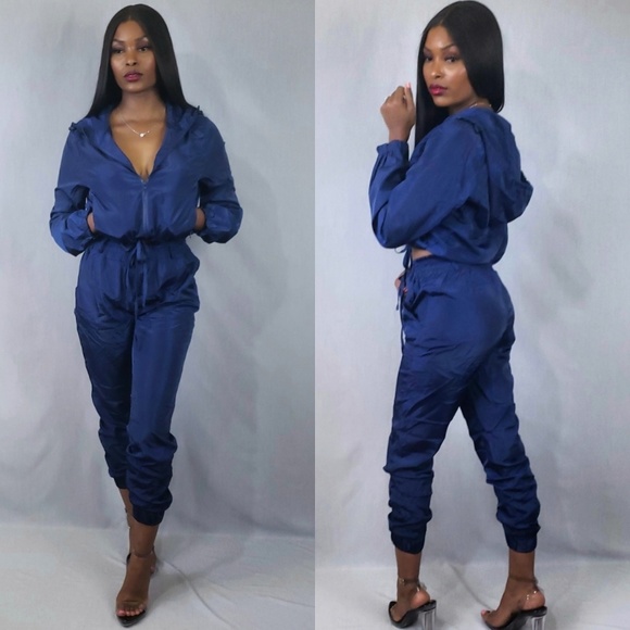 Set - Picture 1 of 1